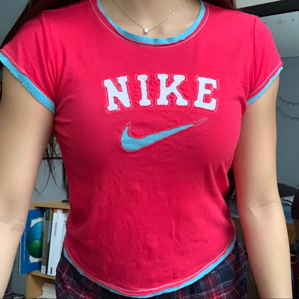 Nike Tee - Picture 2 of 2